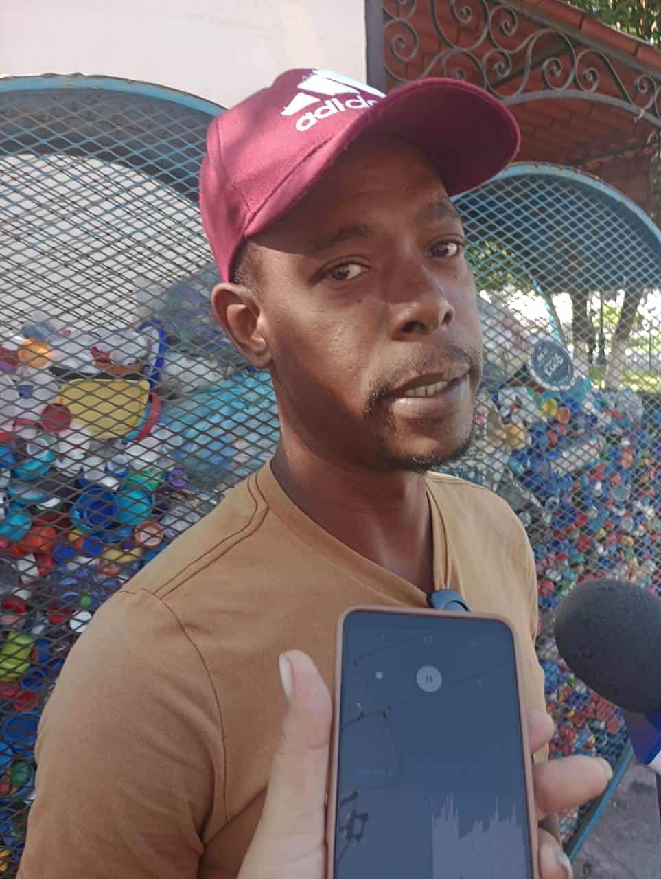 Joan cubano de 37 años tiene 9 meses viviendo en Monclova.