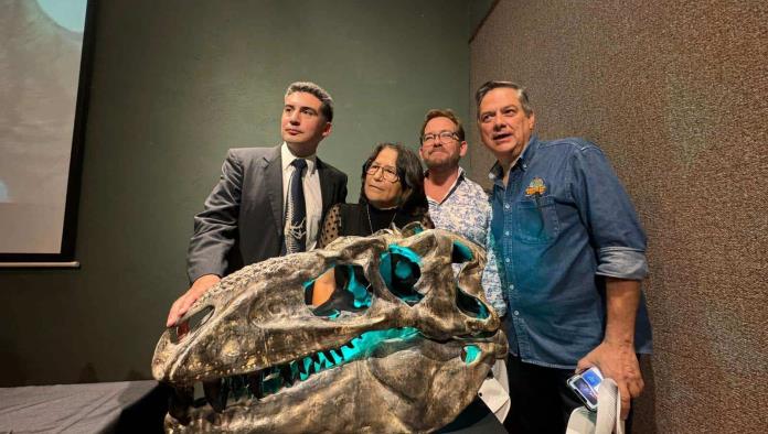 Presentan a nuevo integrantes de la familia de tiranosaurio