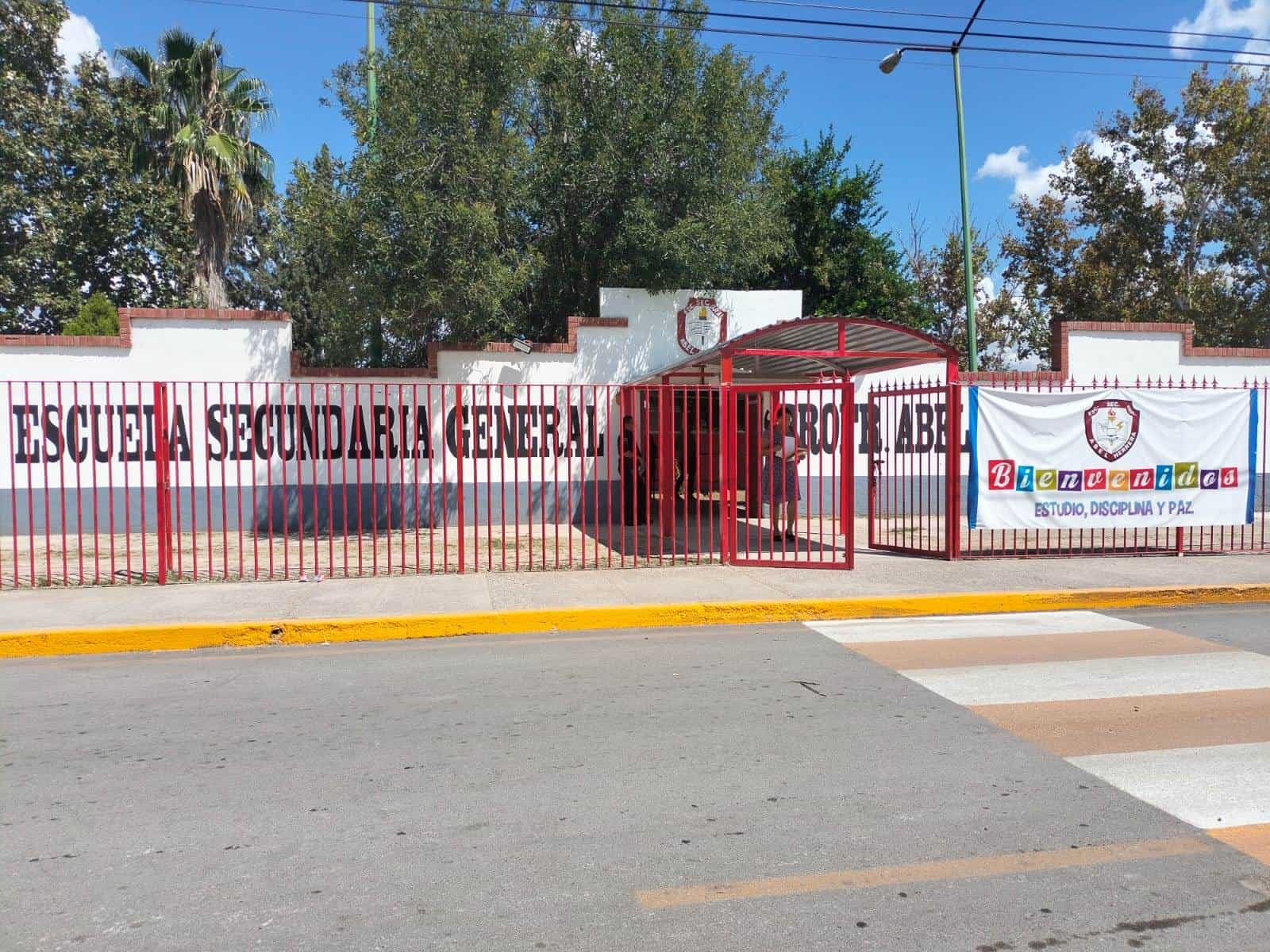 Secundaria General Profesor Abel Herrera se Benefician con "Escuela con Agua