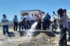 Envía Manolo a Candela "Agua para todos"