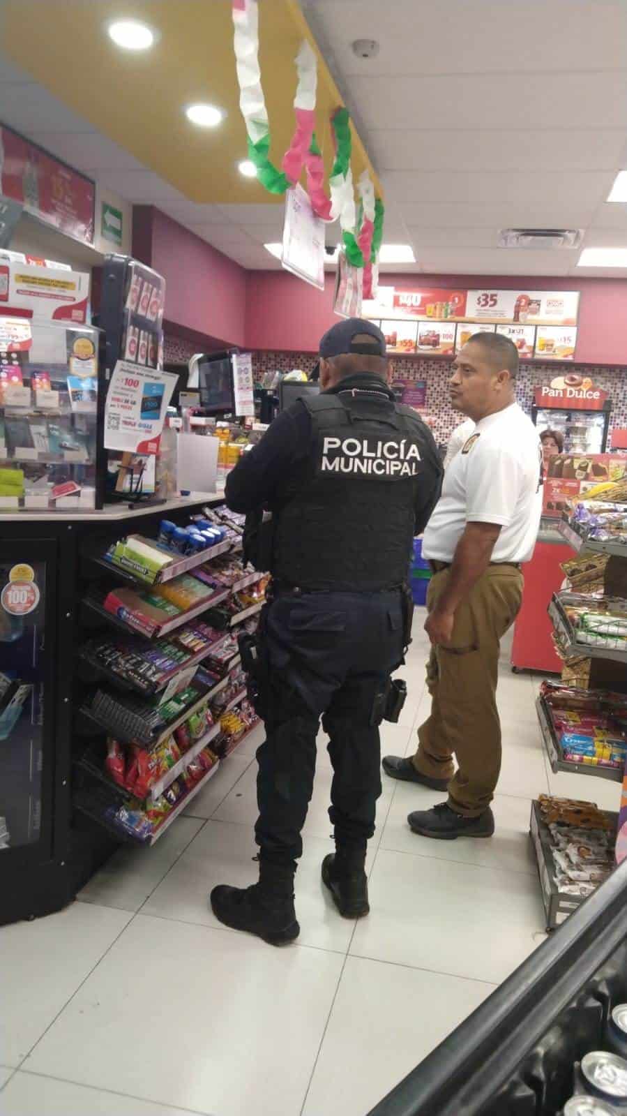 Asaltan tienda en la Acereros