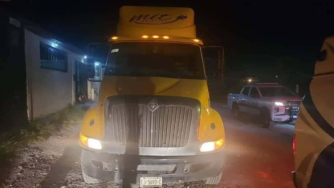 Las autoridades confirmaron que el tractocamión involucrado pertenece a la empresa Mit Logistic.