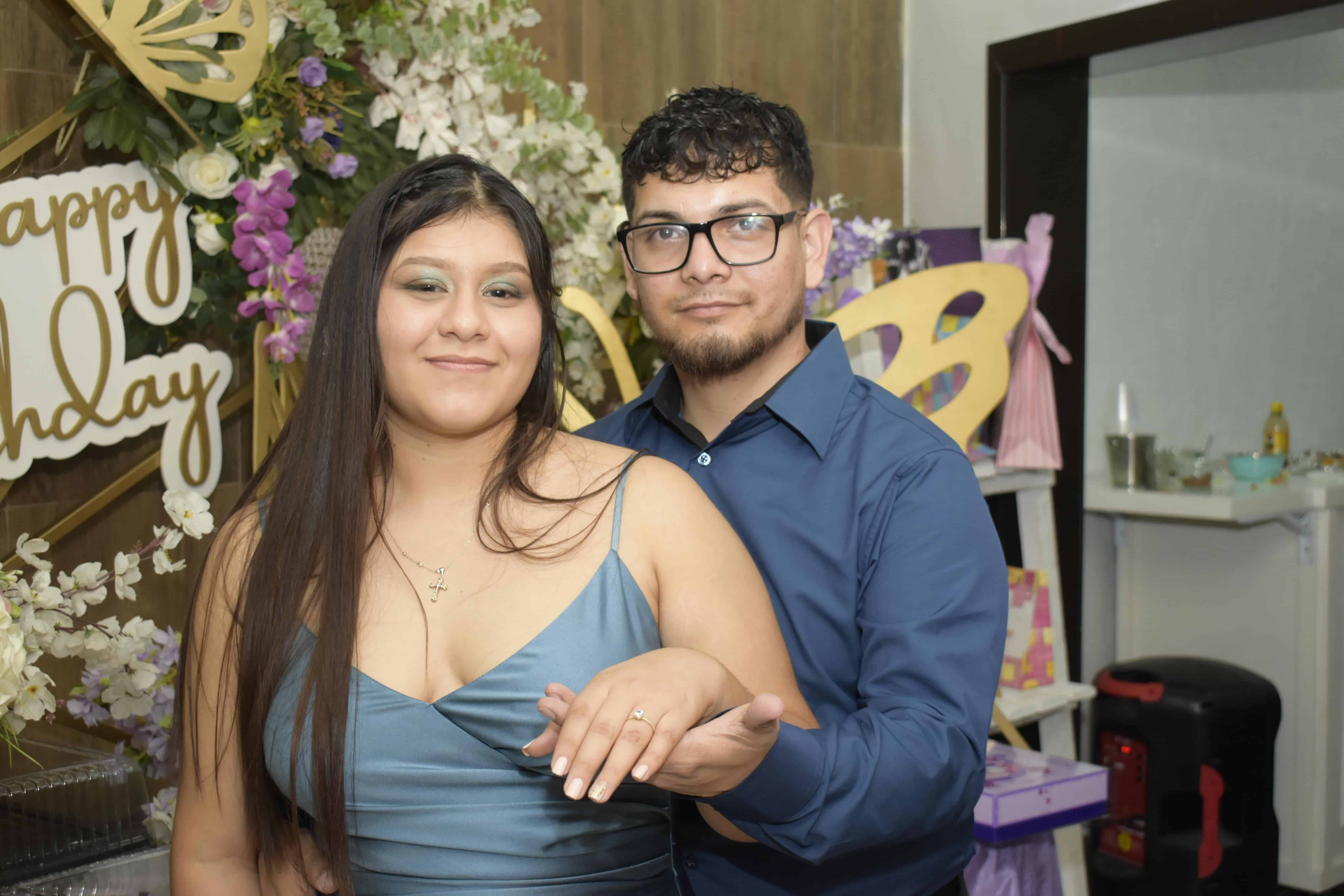 Daniela y Marco Antonio formalizaron su noviazgo.