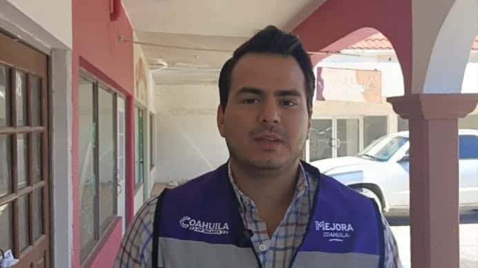 Carlos Jiménez Villarreal coordinador del programa de entrega de la Tarjeta de la Salud en la región carbonífera.