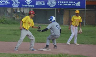 Vence Astros "B" a su "hermano mayor"