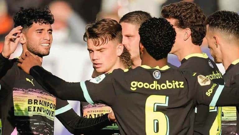 PSV, sin Chucky Lozano, venció a Willem