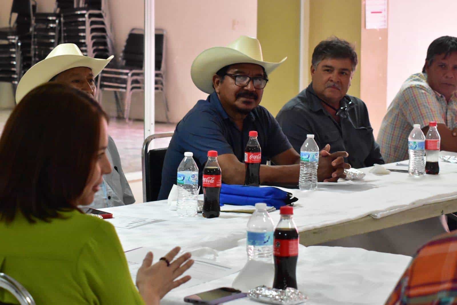 Sesiona Consejo Agrario en San Buena