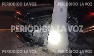 Accidente automovilístico en carretera federal 57 deja daños materiales