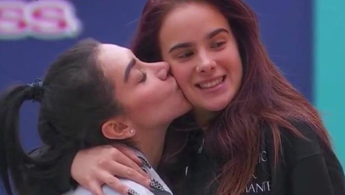 Gala Montes y Karime Pindter confirman su romance tras "La Casa de los Famosos México 2"