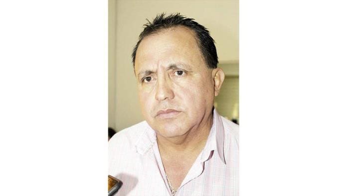 Ismael Leija Escalante; Secretario sindicato democrático.