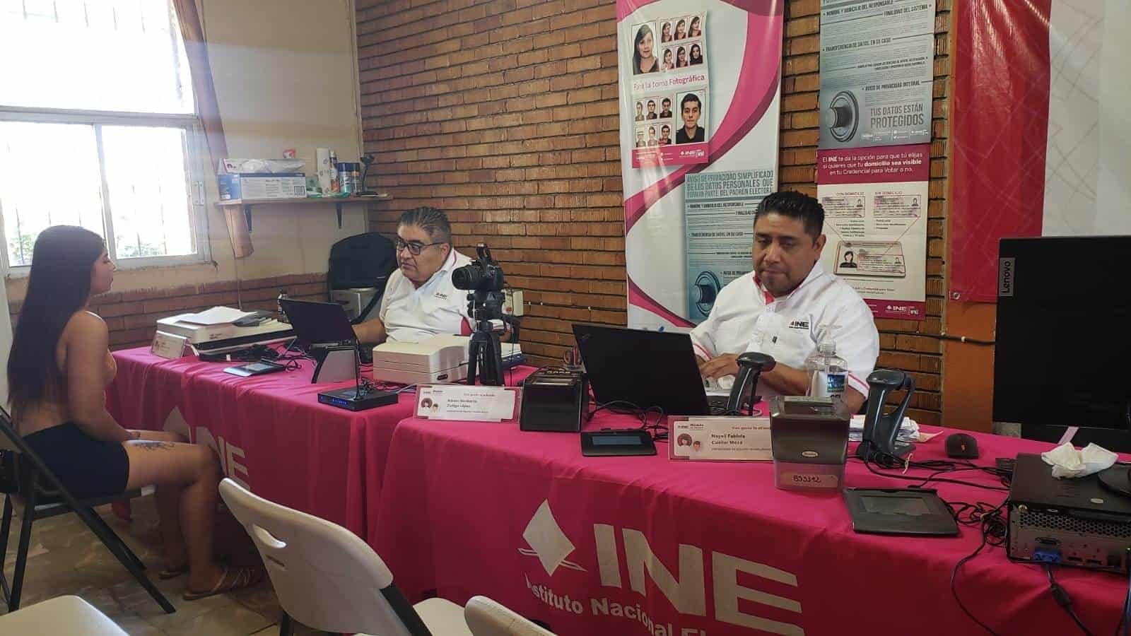Llaman a ciudadanos de Sabinas a realizar trámites en el módulo del INE.
