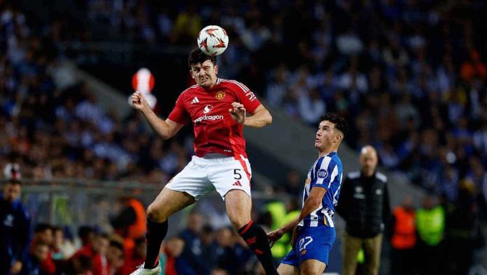 Manchester United evita desastre en su visita al Porto