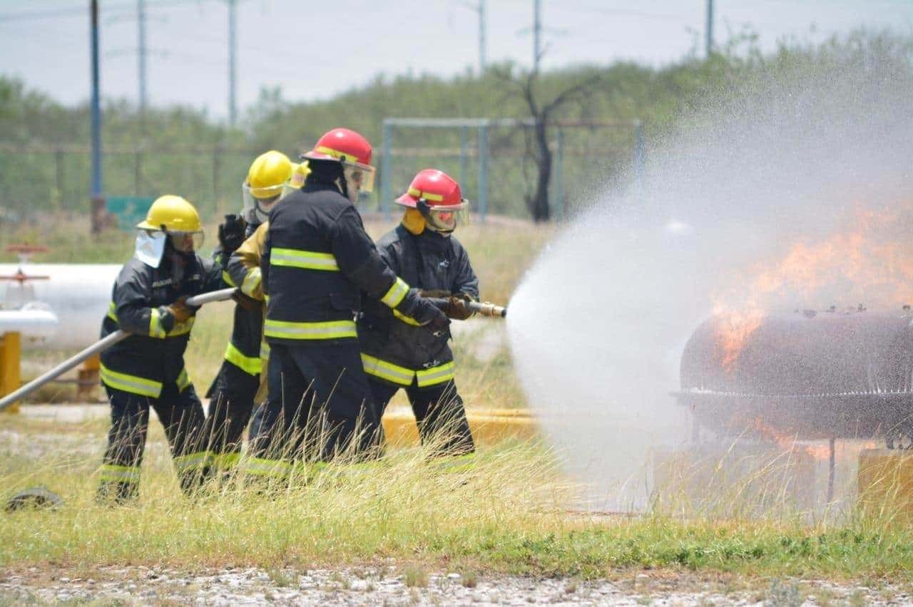 Capacitación Continua para Mejora de Protección Civil y Bomberos en los Cinco Manantiales