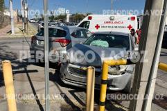 Lesiona a dos en accidente