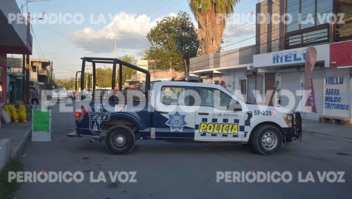 Arranca cables de CFE con camión de pasajeros