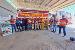 Reciben Bomberos donación