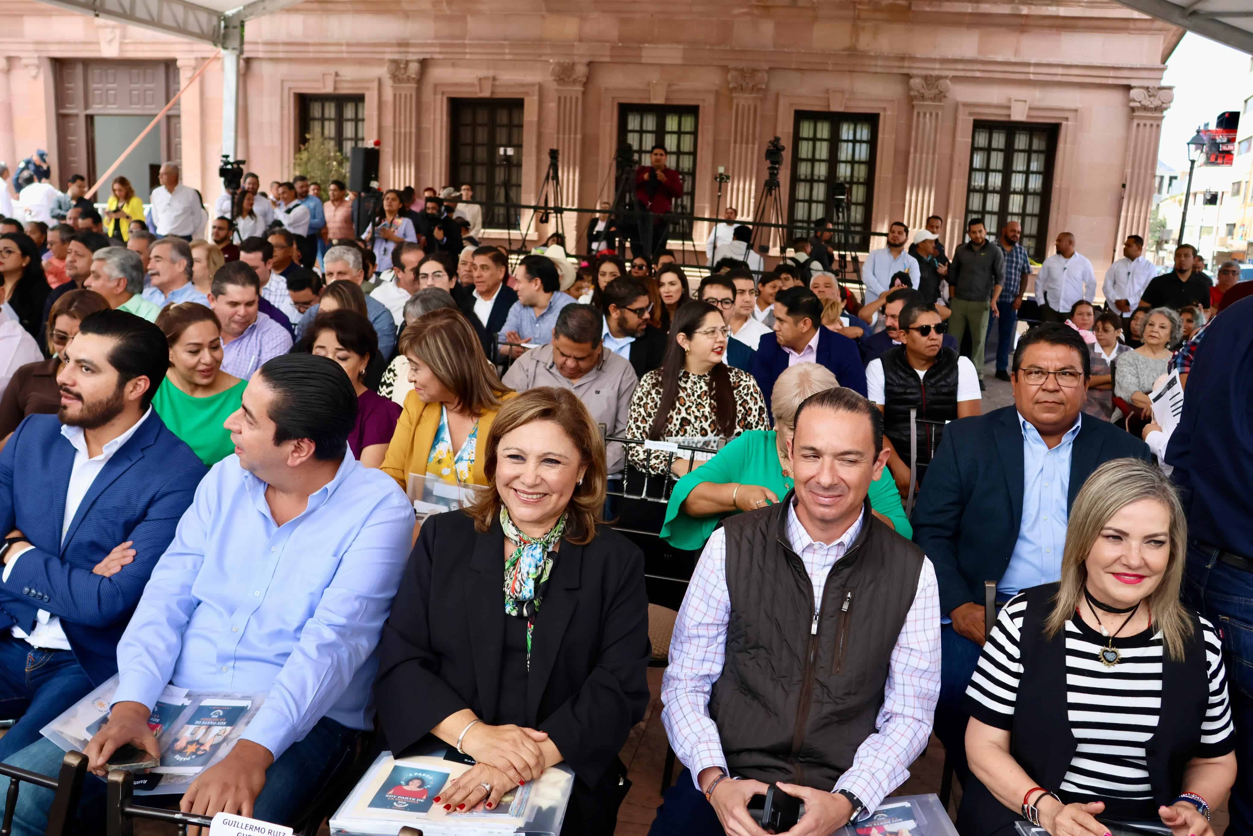 Asiste alcaldesa Diana Haro a cierre de festejos por Bicentenario Coahuila y Texas