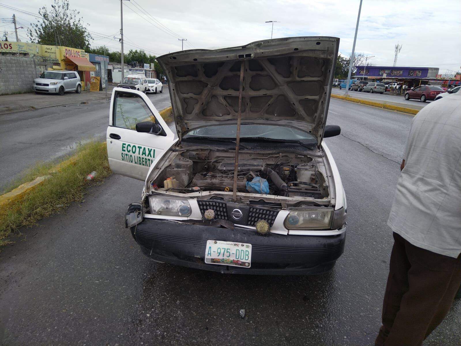 Taxista causa choque por alcance