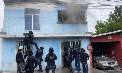 Salvan a niños de incendio