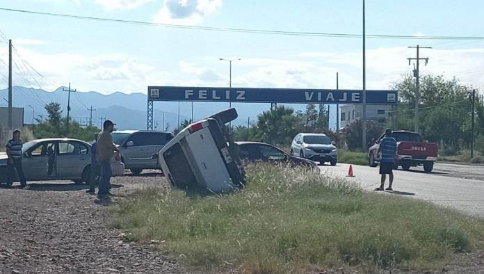 Vuelca en carretera 20