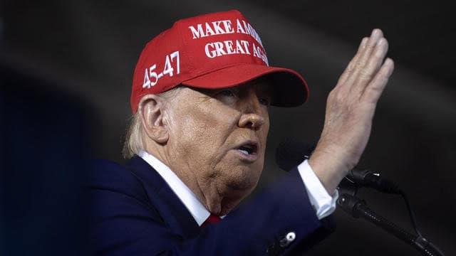 Donald Trump afirma que inmigrantes matan "por sus genes"