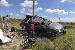 Vuelca familia en carretera a Monclova; dos menores graves