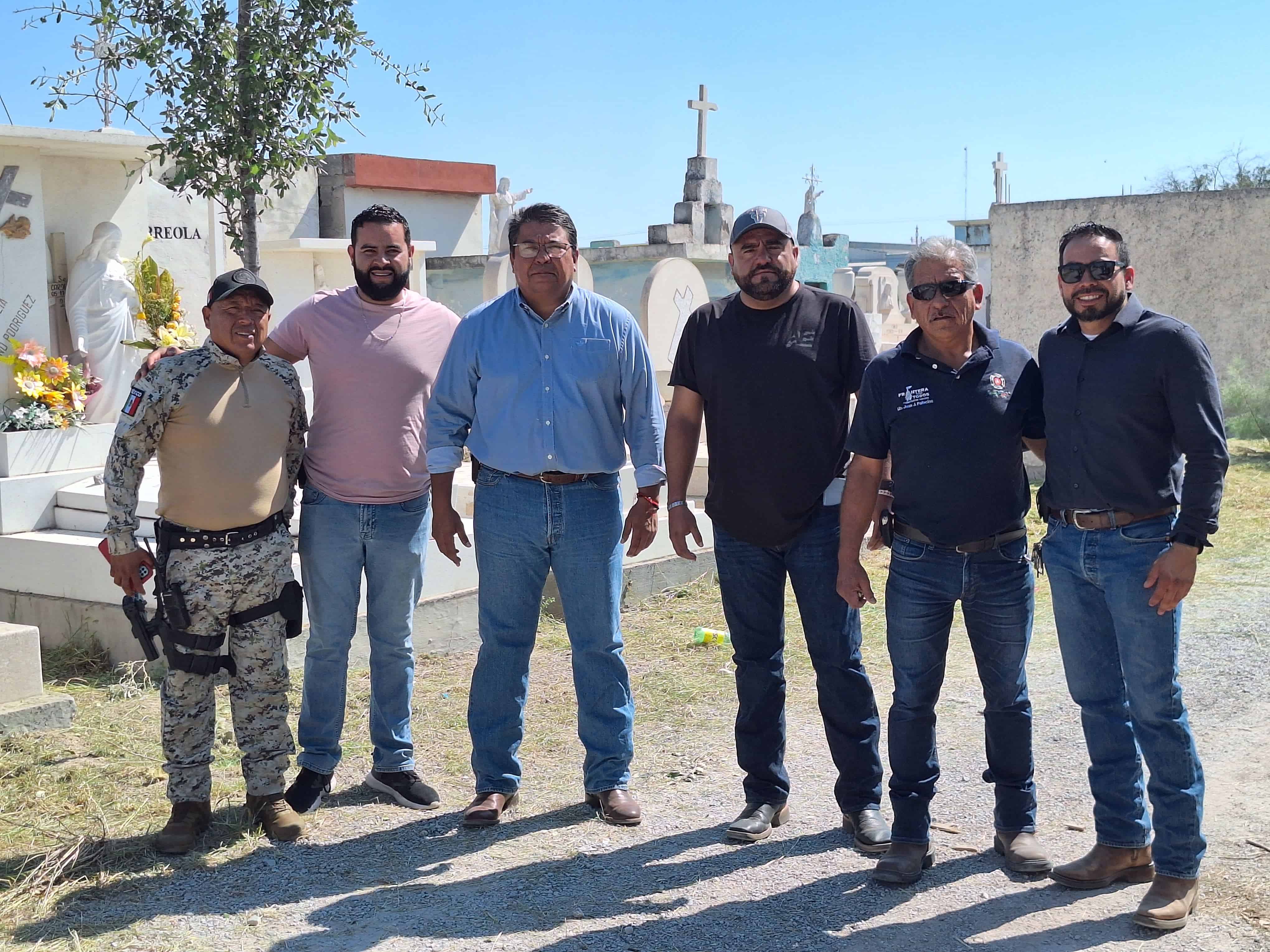 Supervisan panteón Dolores.