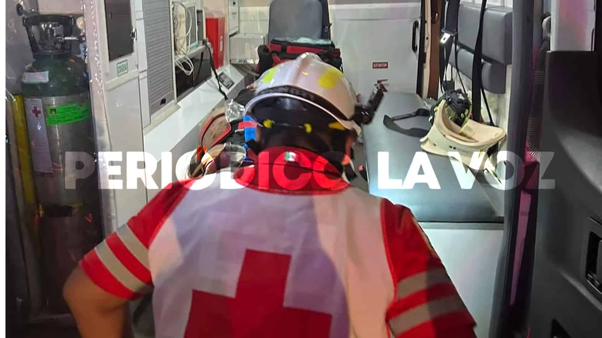 Choca taxi robado y mata a jovencita