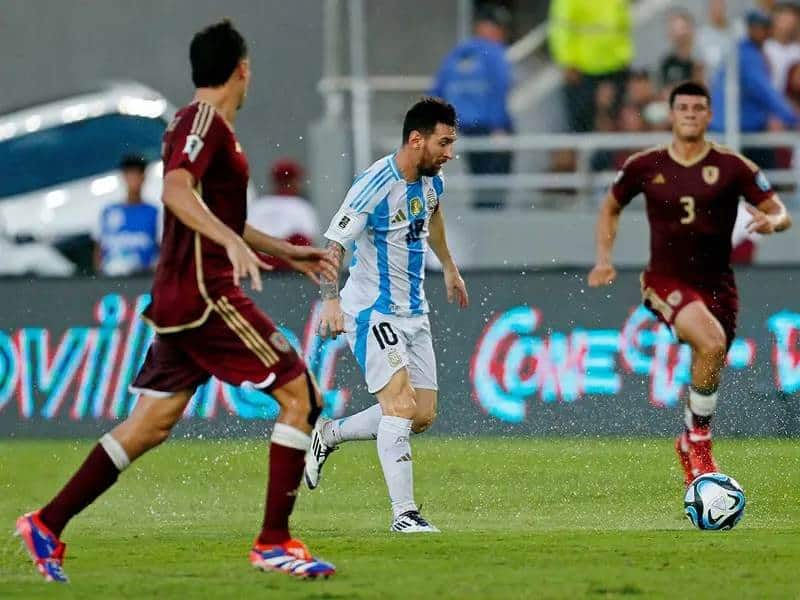 Messi regresó y Argentina empató con Venezuela.