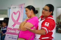 Inician pláticas de prevención del cáncer en Ciudad Acuña por el mes rosa