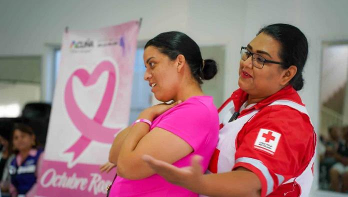 Inician pláticas de prevención del cáncer en Ciudad Acuña por el mes rosa