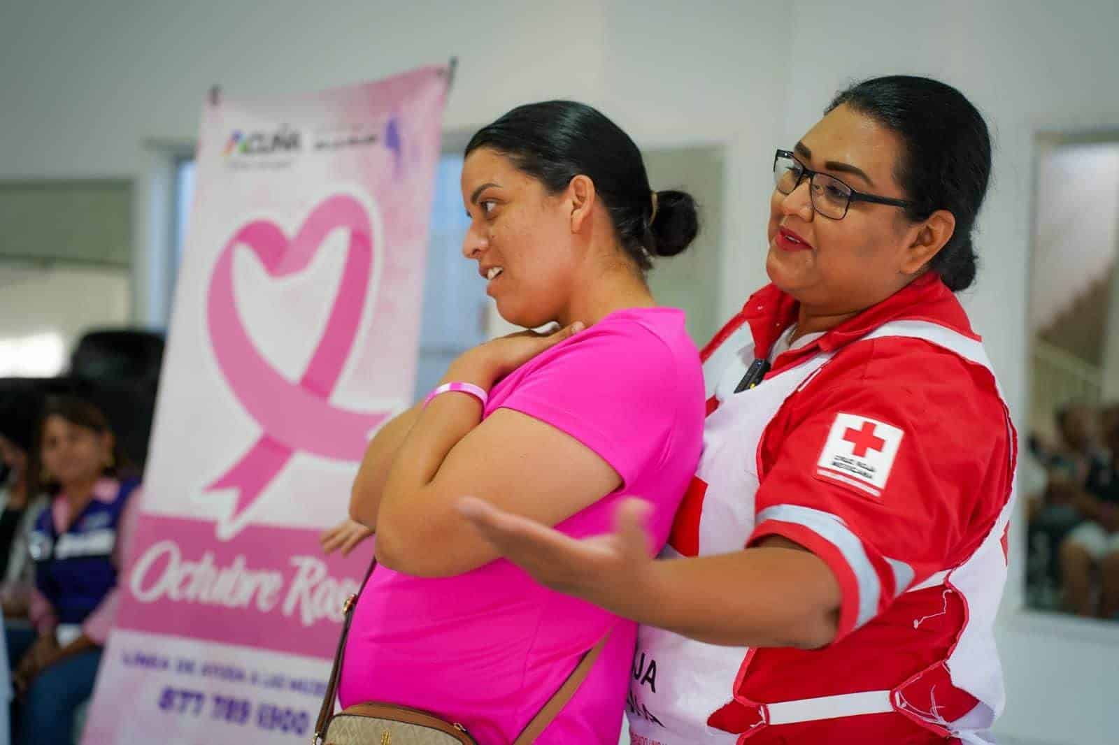 Inician pláticas de prevención del cáncer en Ciudad Acuña por el mes rosa
