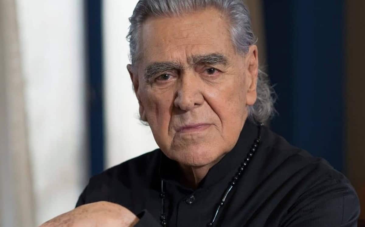 Eric del Castillo revela que se está quedando ciego y ahora depende de su esposa