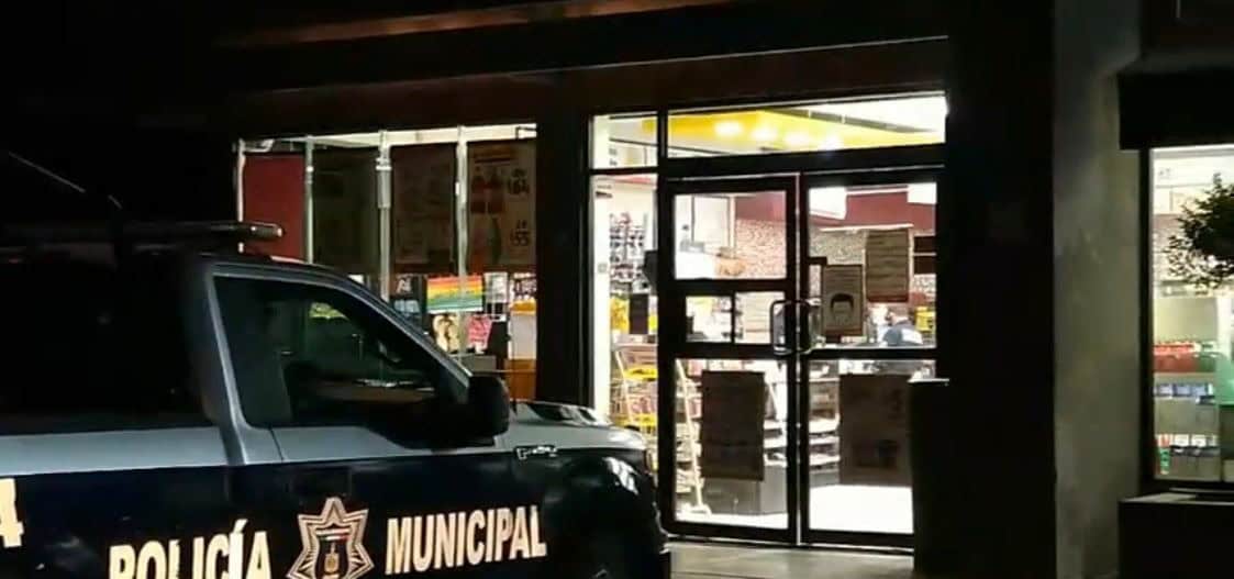 Diversas corporaciones policiacas se desplazaron al lugar donde sobrevino el asalto.