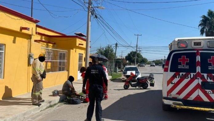 Embiste mujer a motociclista