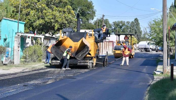 Avanzan Trabajos de Recarpeteo en la Calle Aldama de Nava