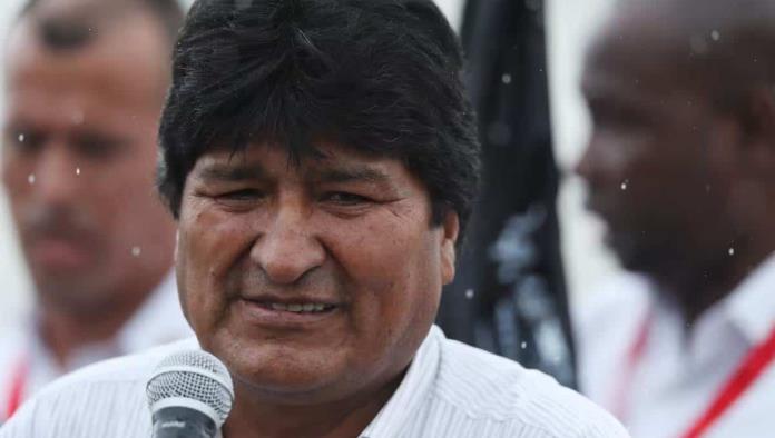 ¿Por qué Evo Morales tiene una orden de arresto en su contra?