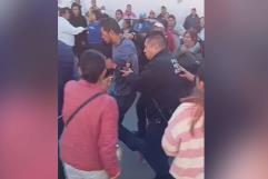 Intentan linchar a conserje de escuela señalado por abuso en Puebla