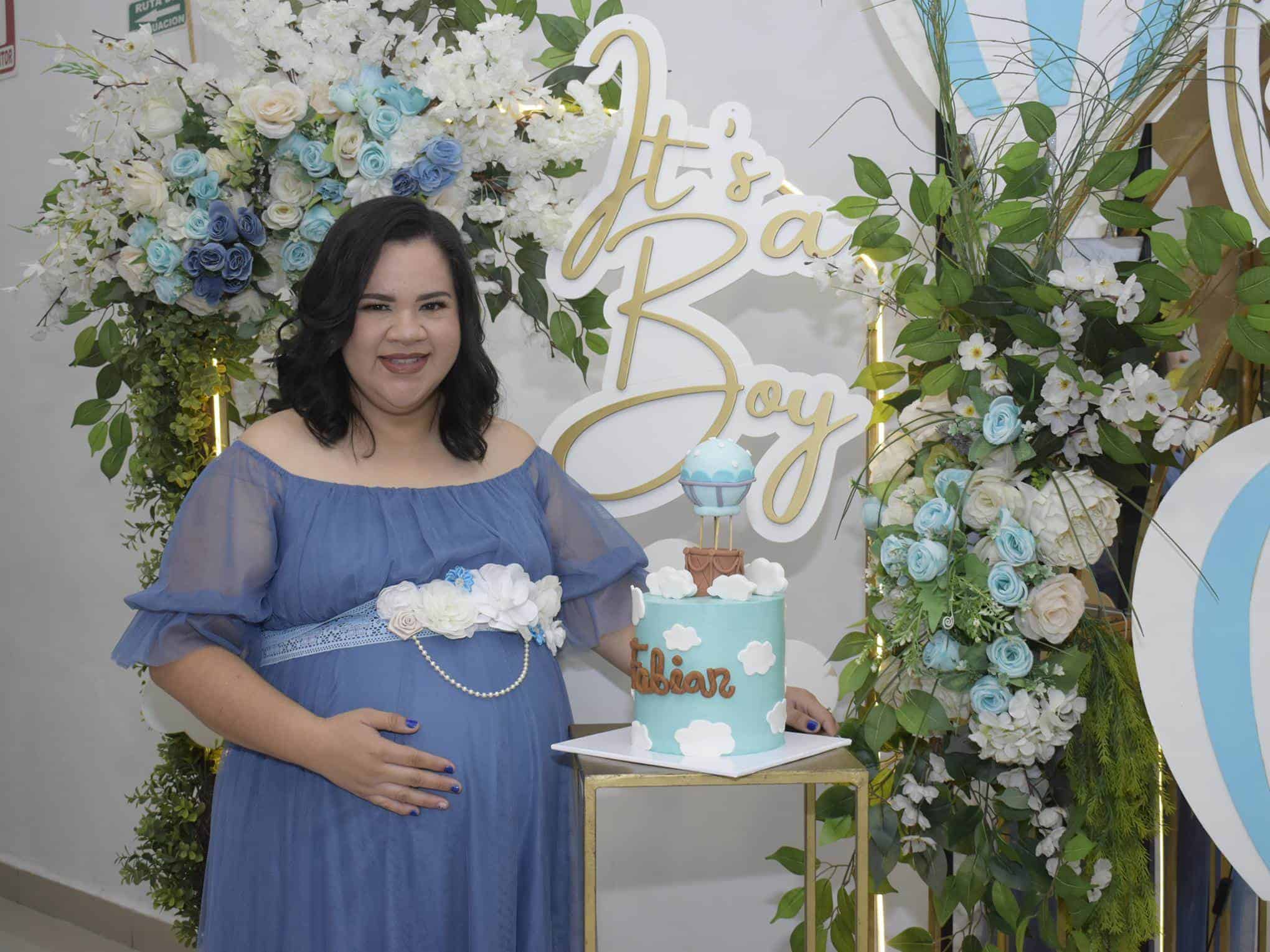 Ivonne espera a su hijo Fabián.