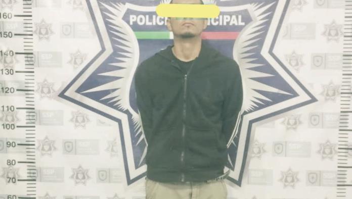 Detiene policía a ladrón de tienda