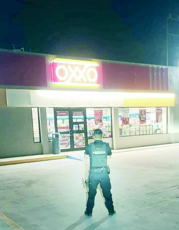 Detiene policía a ladrón de tienda