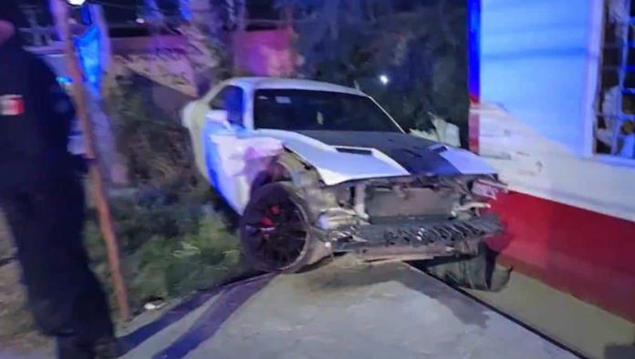 Mujer Ebria Destroza su Auto Tras Accidente en Avenida Román Cepeda