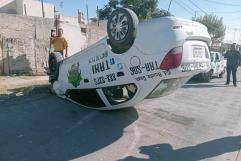 Choque entre dos vehículos en la colonia El Cedro provoca atención de las autoridades