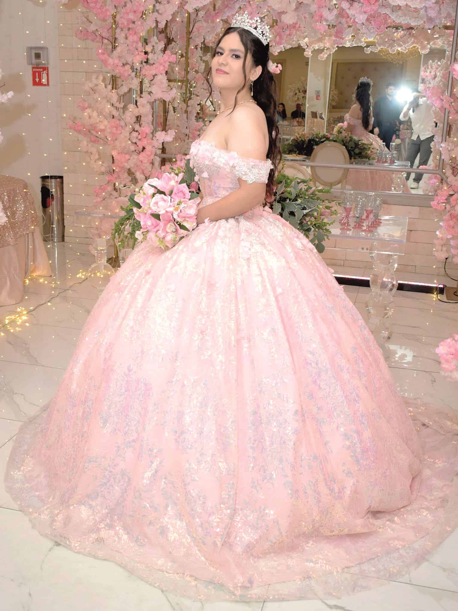 Araceli Guadalupe, bella quinceañera