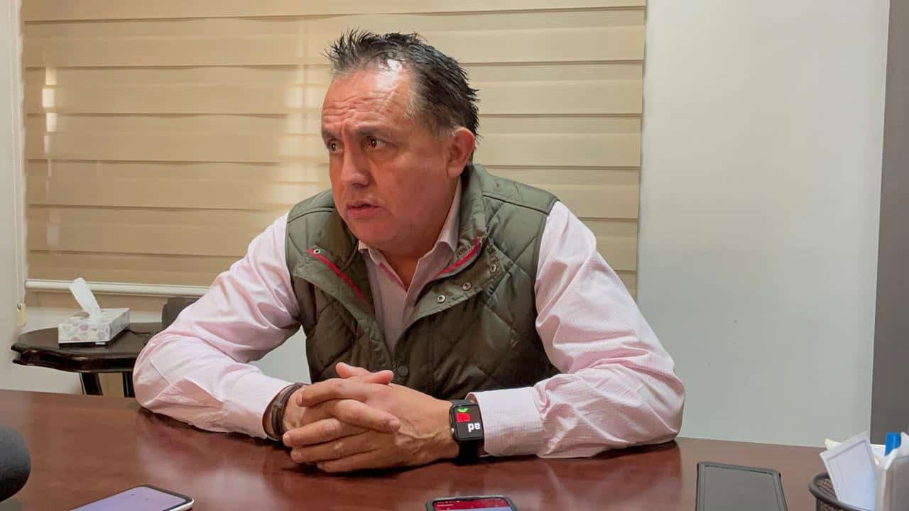 Ismael Leija Escalante; secretario del sindicato nacional democrático.