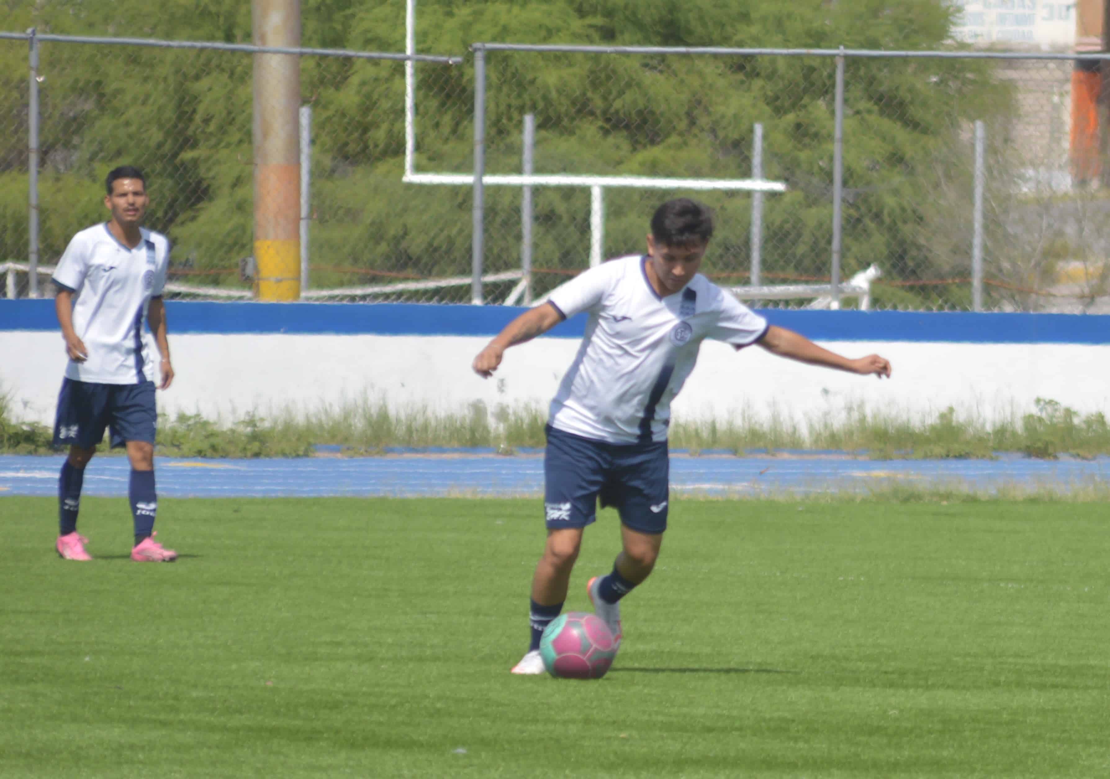 Paty Confecciones rescató un dramático empate frente a Cachorros FC.