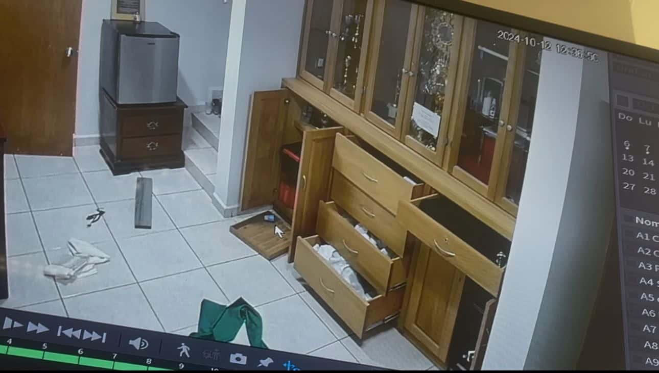 Denuncian robo y daños a Iglesia de Villa de Fuente