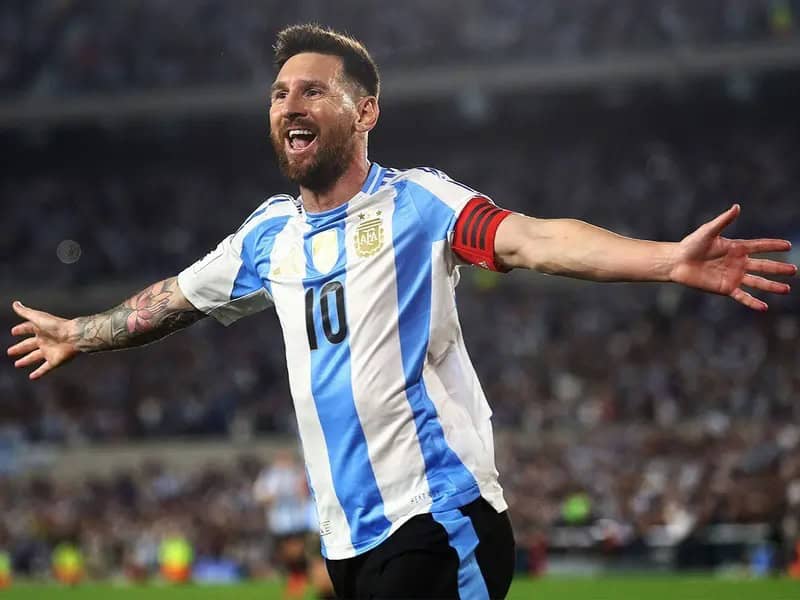 Lionel Messi comanda goleada de Argentina con hat-trick y dos asistencias
