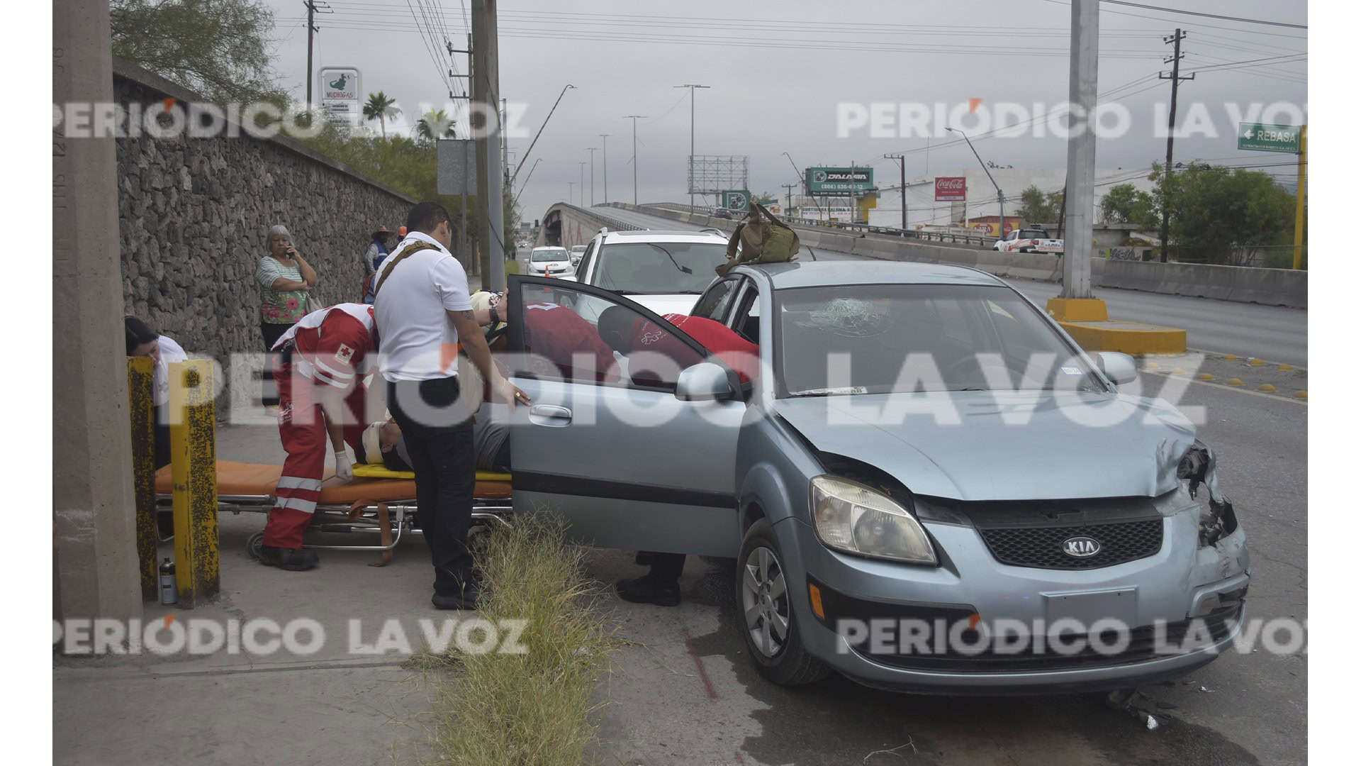 Lesiona a esposa en fuerte choque