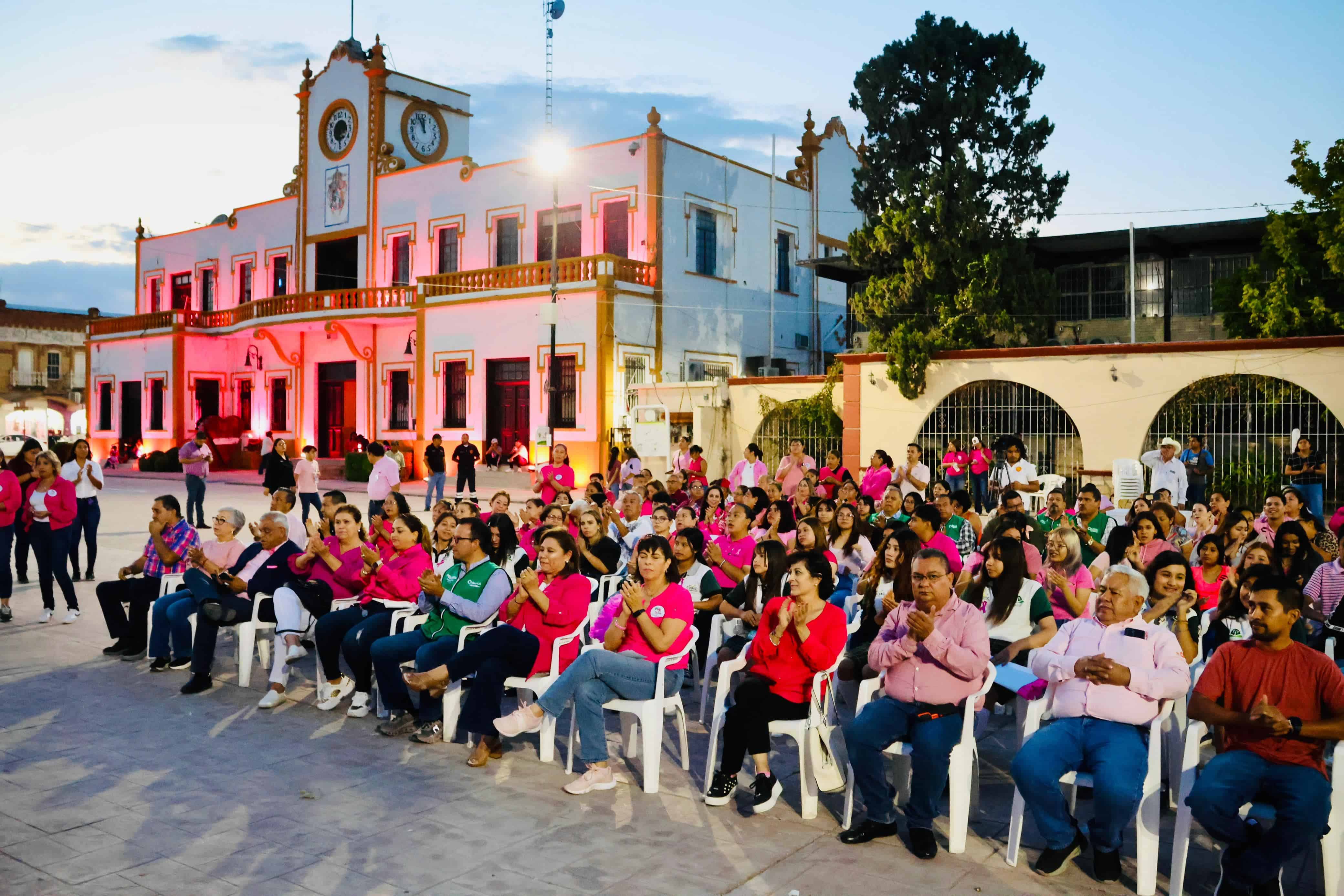 En Sabinas reconocen con Memorial a mujeres resilientes que han enfrentado al cáncer